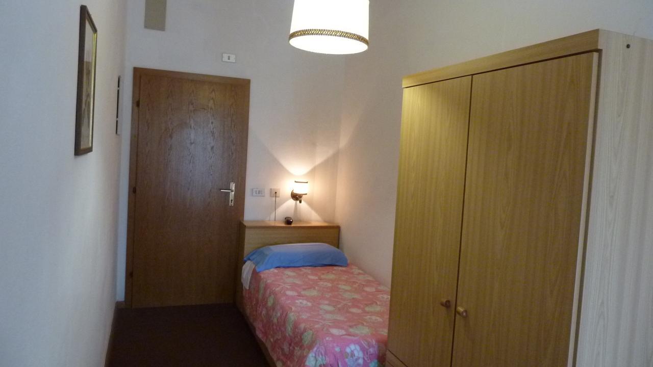 Hotel Terminus レーヴィコ・テルメ エクステリア 写真